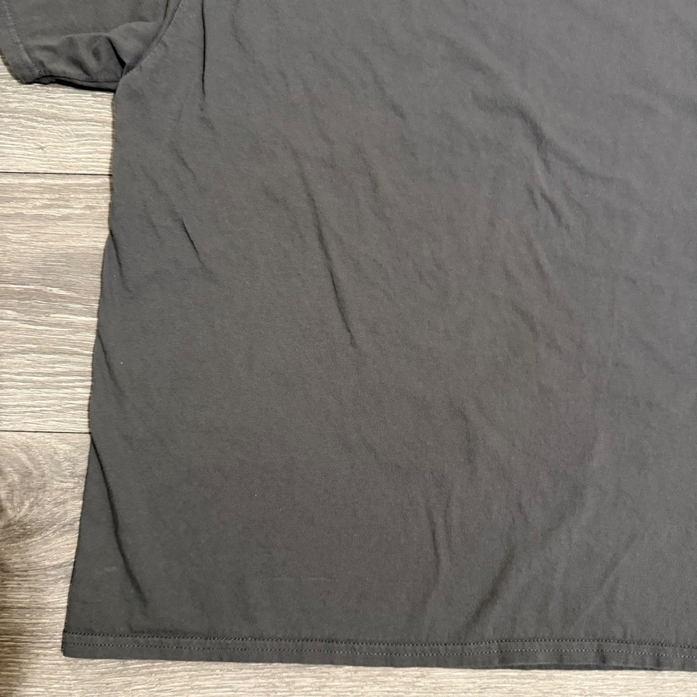 100% Cotton RBG Never Underestimate A Girl With A Book Graphic Tee Gray L - Picture 8 of 9